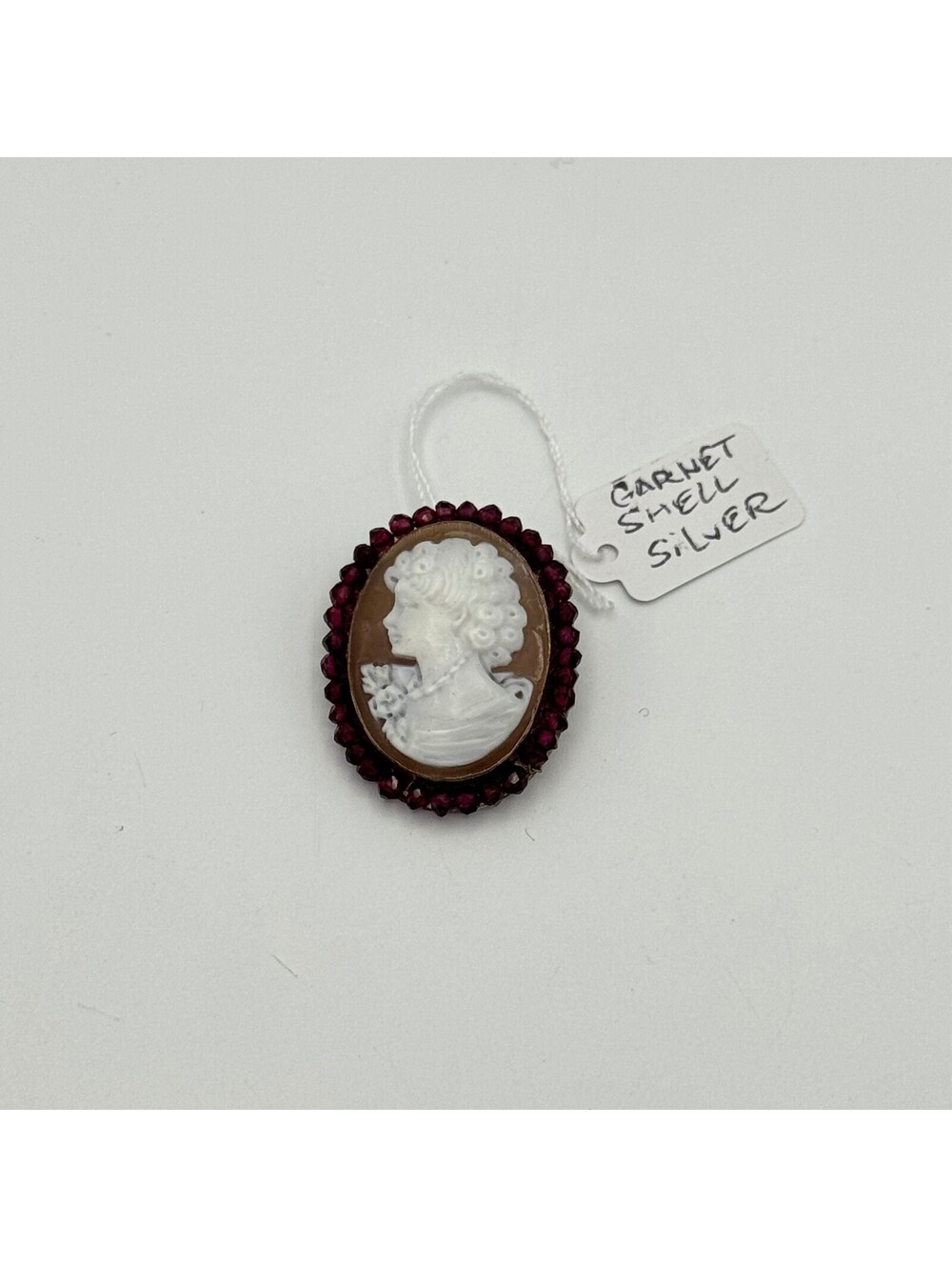Garnett, Shell Cameo with 925 Sterling Silver